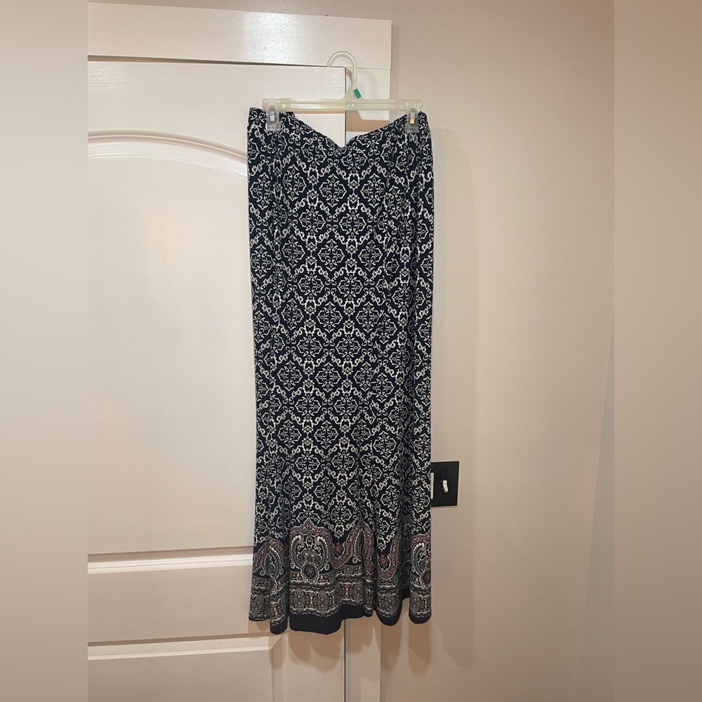 Maxi skirt